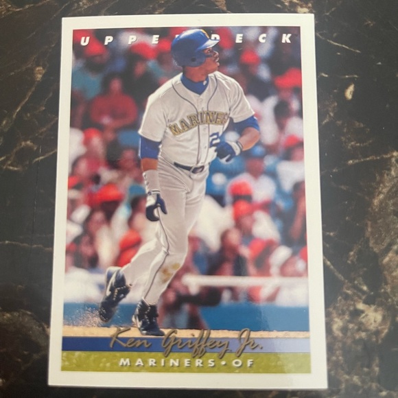 Ken Griffey jr card - Picture 2 of 3